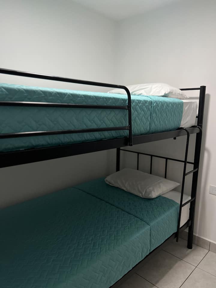 غرفة النوم 2