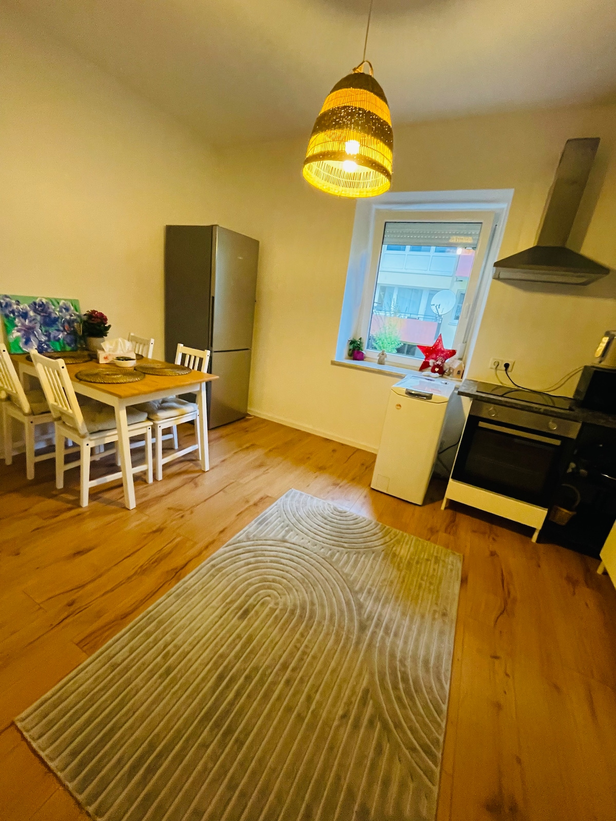 Popular Airbnb listing: Cozy one-bedroom apartment in Munich in Alt Moosach