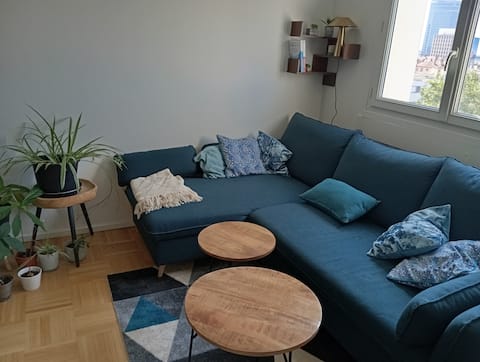 Successful Airbnb property: Family apartment 4 real bedrooms Lyon in Lyon 6e Arrondissement
