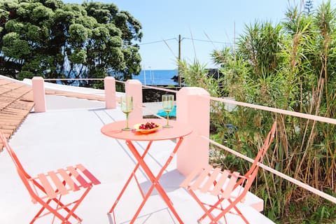 Ocean whisper garden & seaview terrace; central