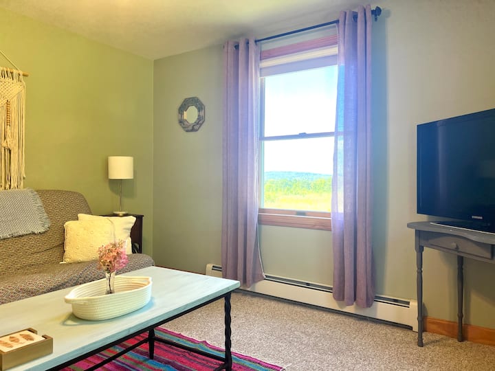 Charming & Scenic 1-bedroom Apt In Bridgton - Bridgton, ME