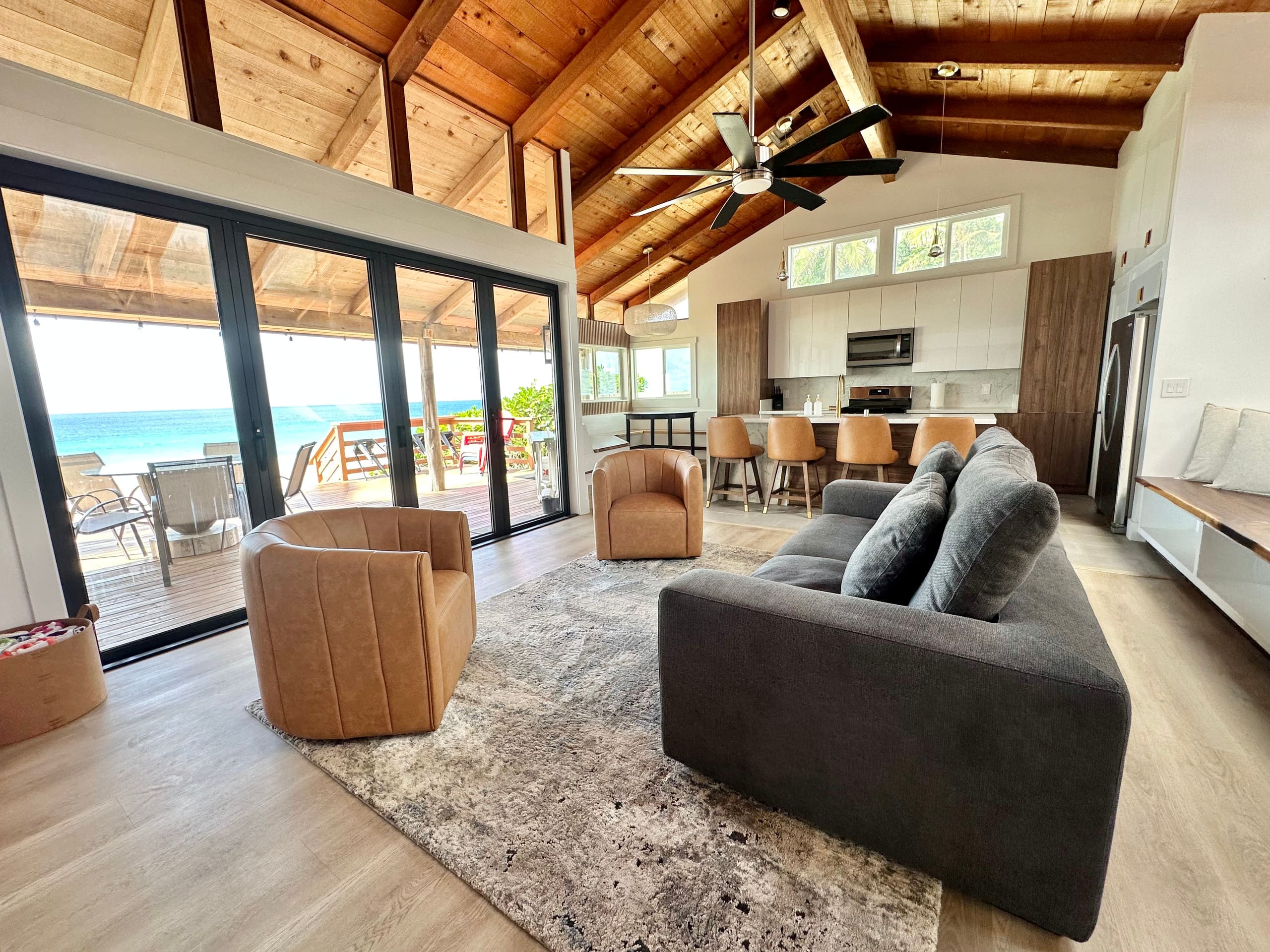 Oceanfront Bliss Pipeline Haven - Photo 5