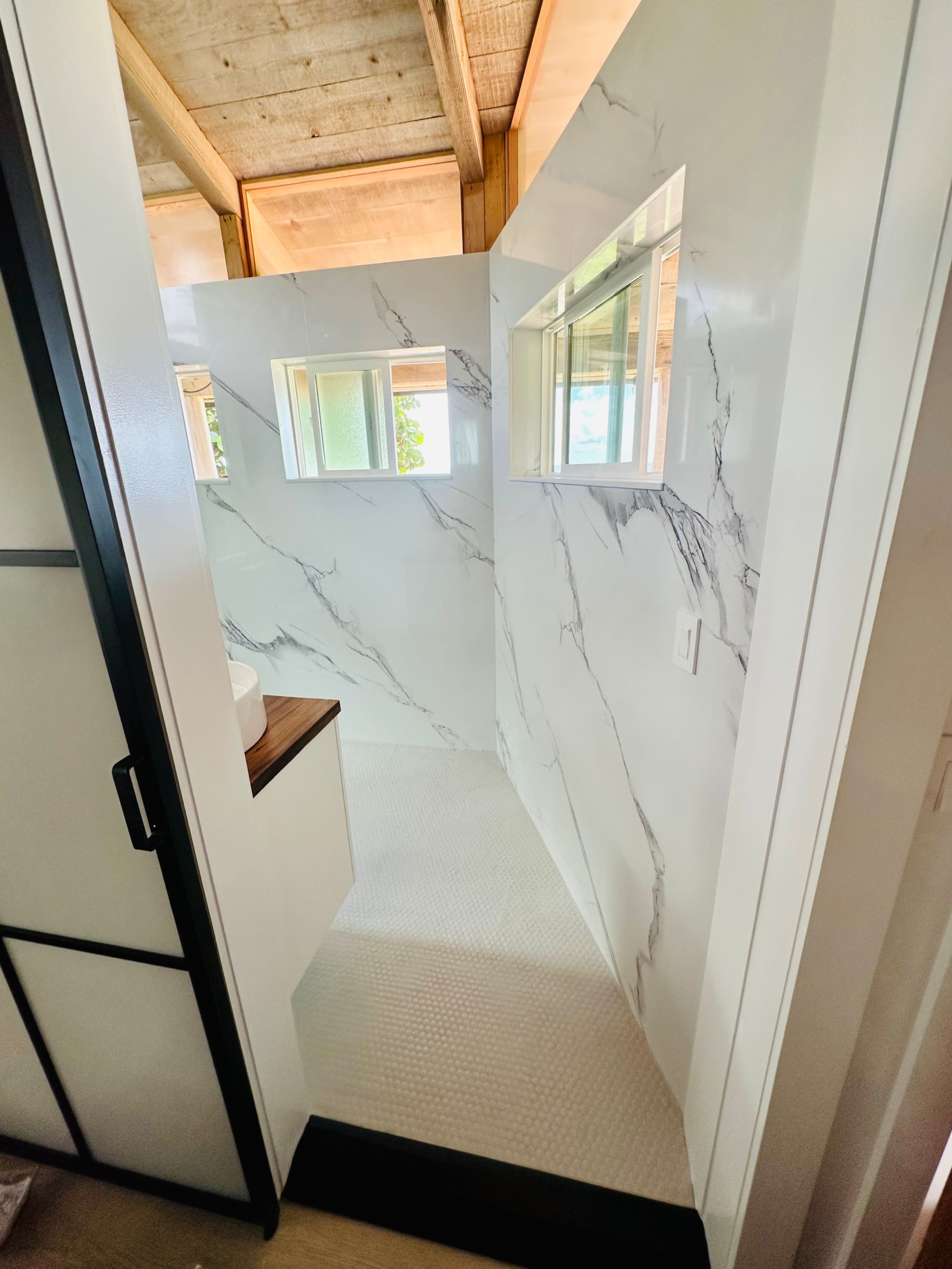 Oceanfront Bliss Pipeline Haven - Photo 23