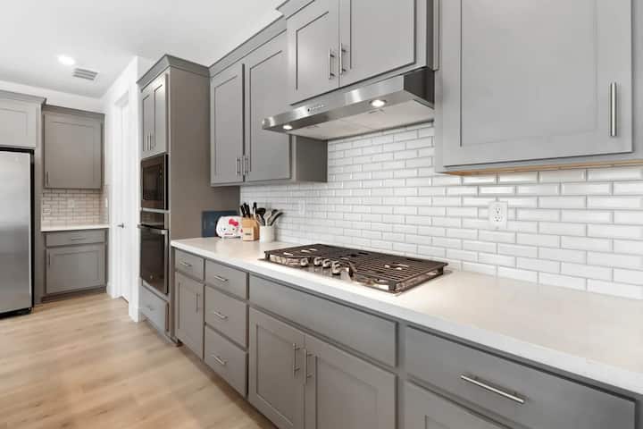 Monthly/daily Stay: Spacious 4bd For Family & Work - El Dorado Hills, CA