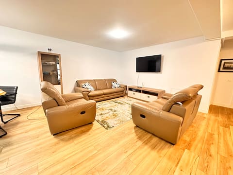 Apartment 2km from center SV