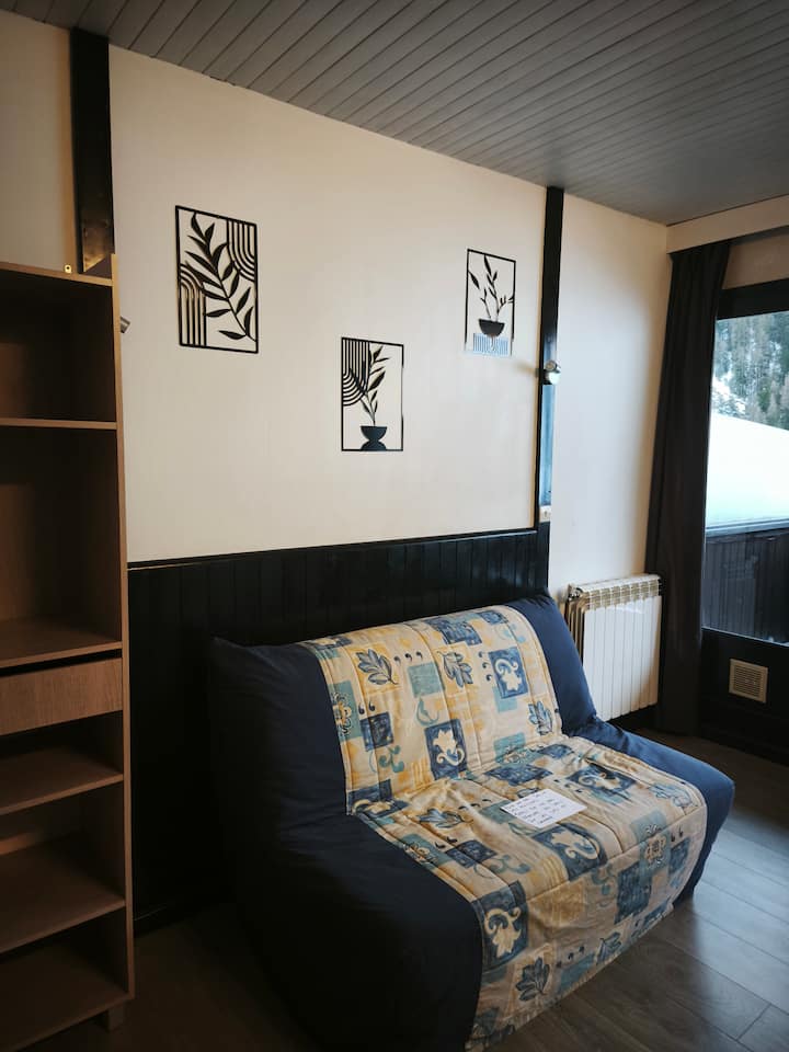 Studio Front De Piste Avec Balcon Orienté Sud - Pra-Loup
