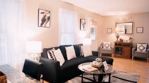 Top Airbnb: Cozy Nest On Hill in Columbia