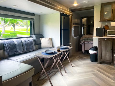 Top Airbnb: Modern RV With The Luxuries of Home in Kingsport