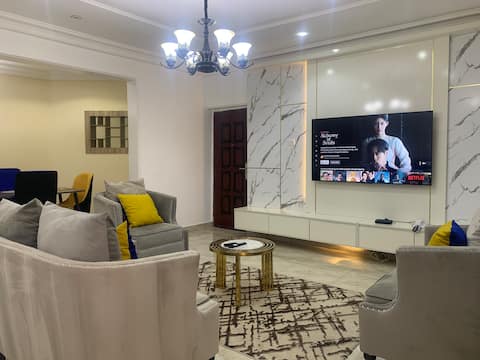 4mins to Aso Rock|Starlink|King Bed|Chef|24-7Power