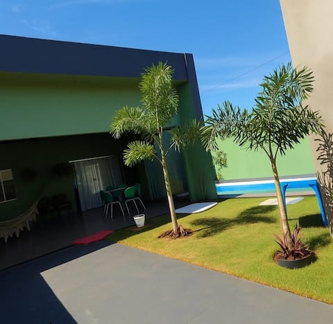 Super comfortable room/house - close to the mall