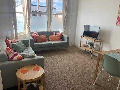 Top Airbnb: Estuary View Devon in Exmouth