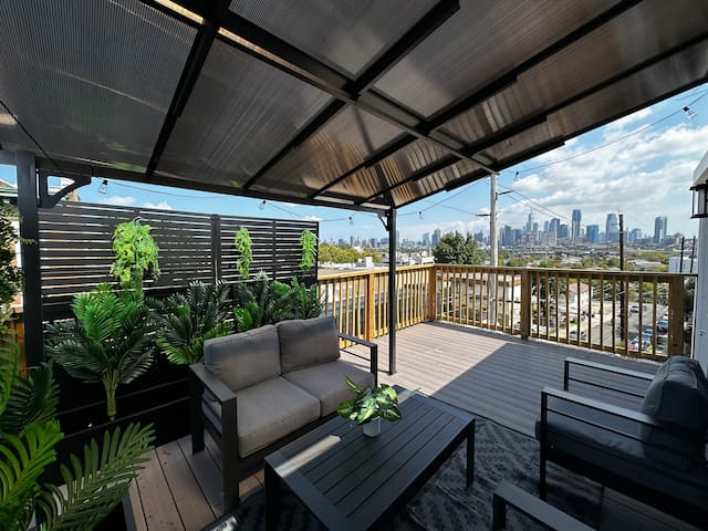 BEST ROOF TOP ViEW! NYC in 20, 3 King bed, Parking