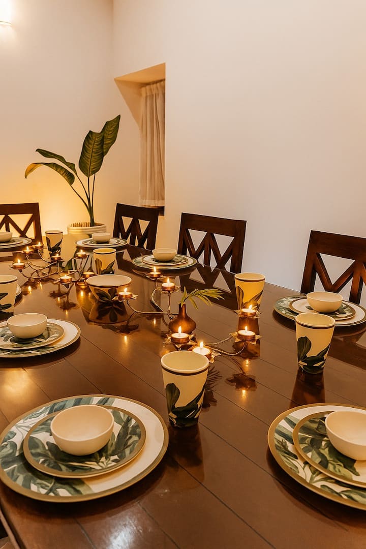 Dining area image 2