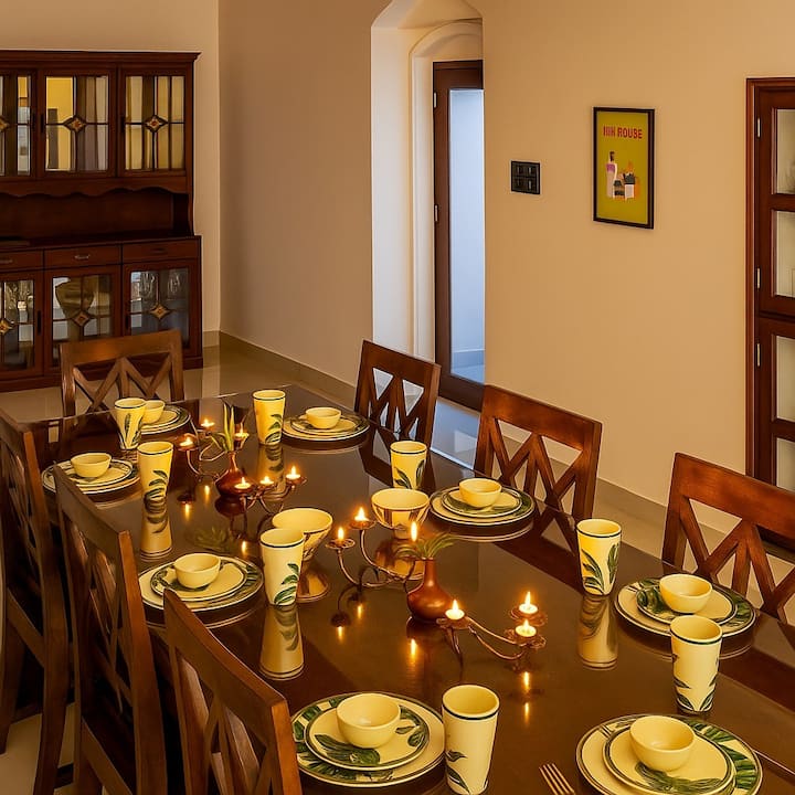 Dining area image 1
