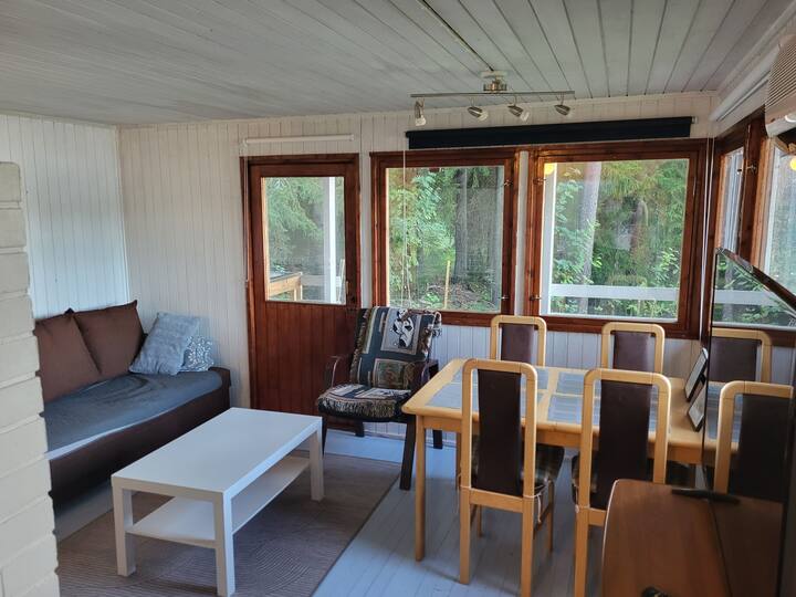 Perinteinen Merenrantamökki - Sauvo