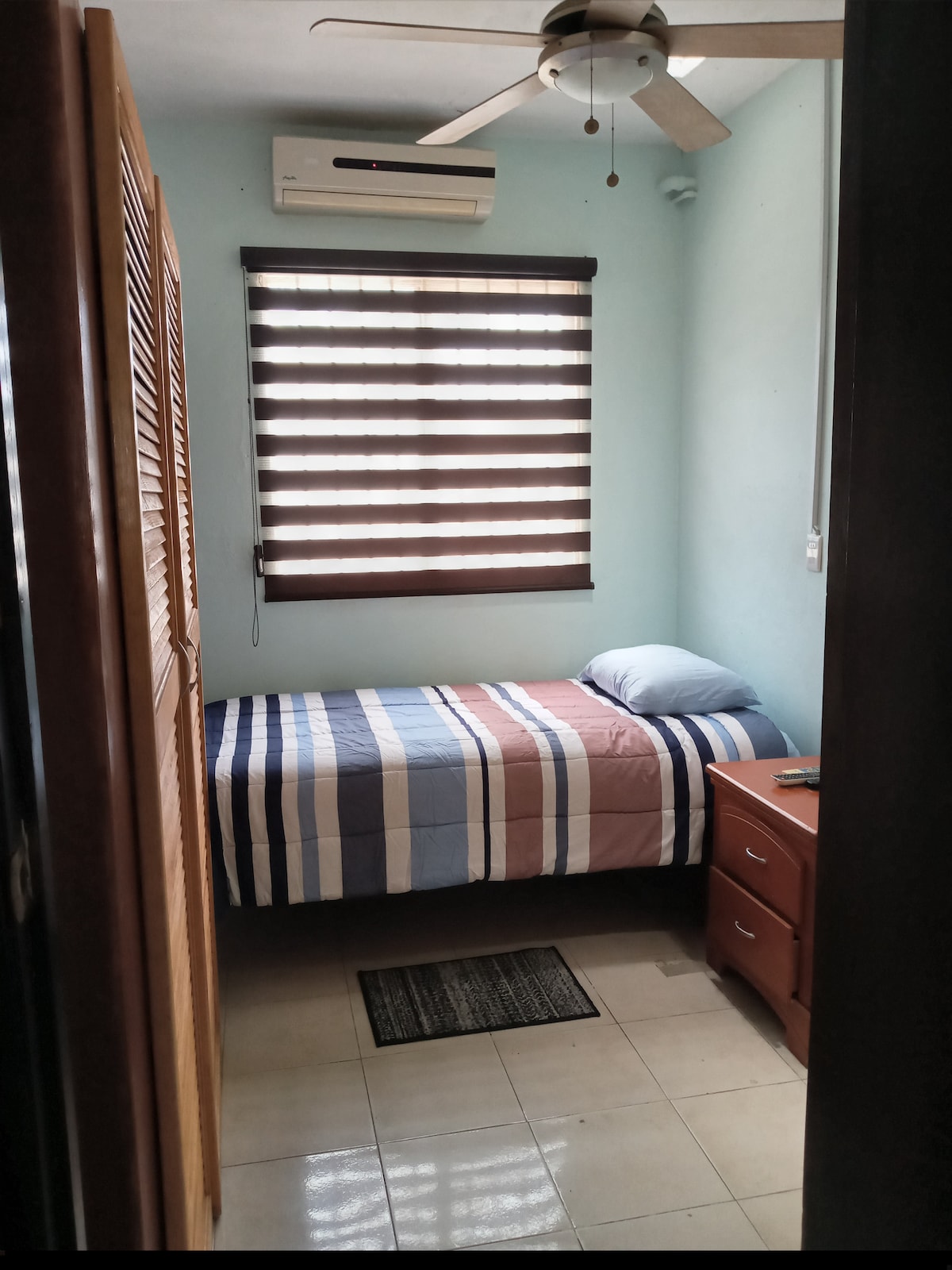 საძინებელი 1