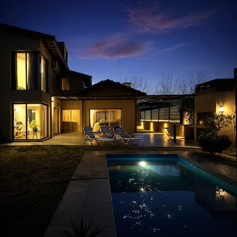 Brand New House in Chacras de Coria Huerto del Sol