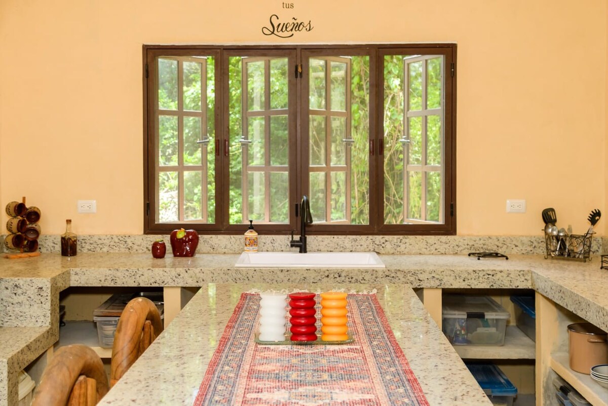 Propiedad de Airbnb exitosa: Experience spring in Cancún at Casa Mariposa en Supermanzana 337