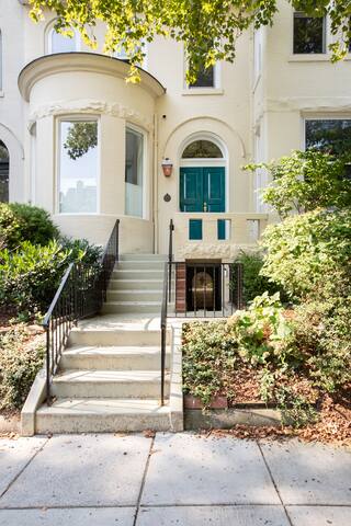 Home away from home in the heart of DC gallery image 4