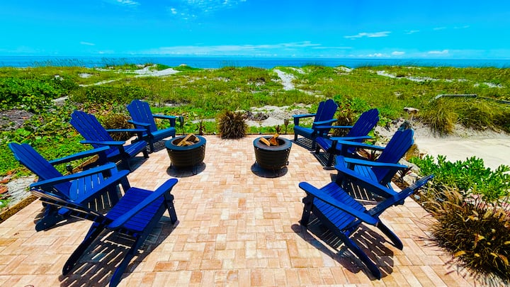 Beach Front Oasis With Pool In Cocoa Beach - Florida