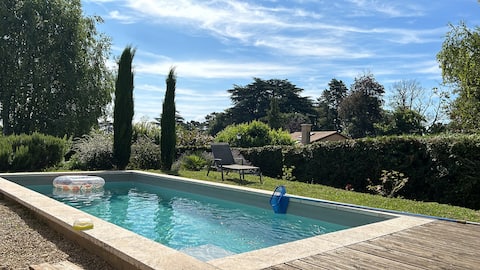 4 bedroom pool/tennis house