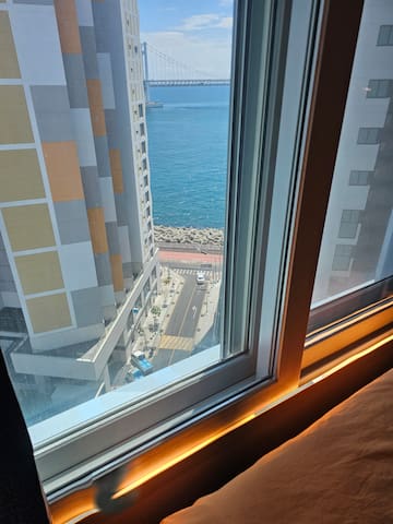 # New two-room # Free parking # 1 minute walk to the beach # Gym, sauna. Netflix.