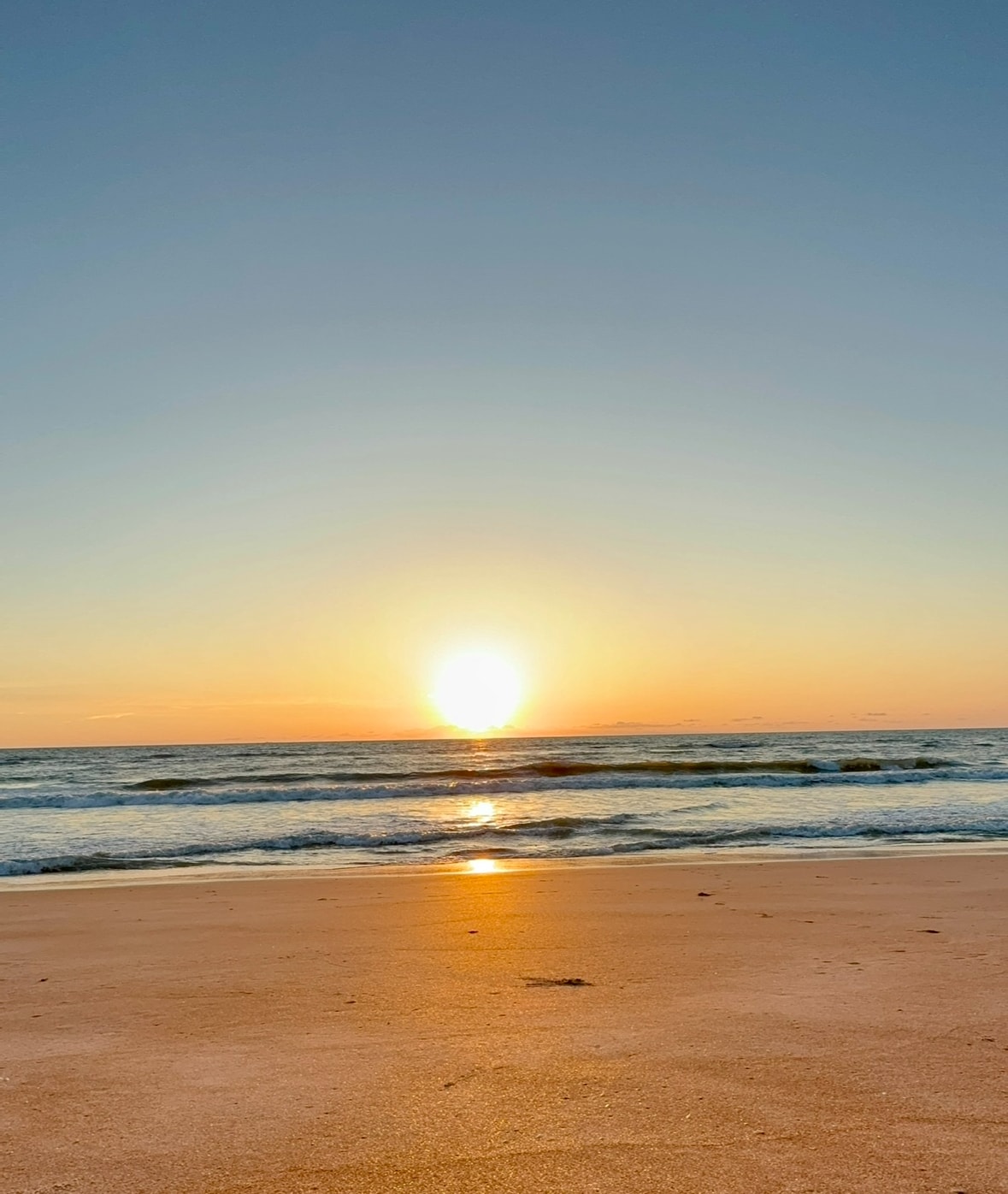 Beautiful little beach town Come enjoy