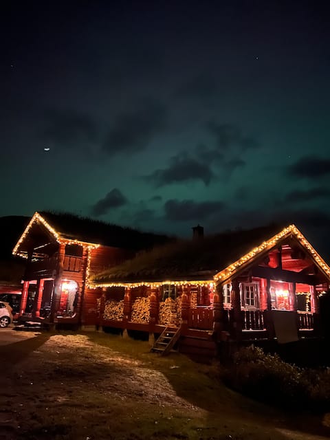 Popular Airbnb listing: Farmhouse in Bykle, large outdoor area, wood-burning stove in Bykle