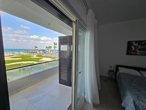 La Vista Cascada (1st row) - Sahel