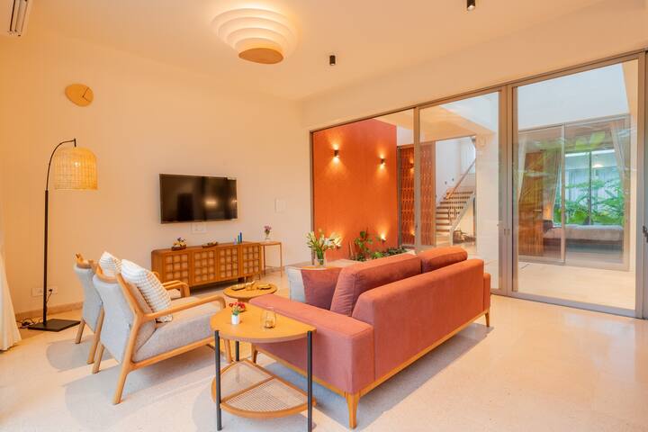 Living room image 11