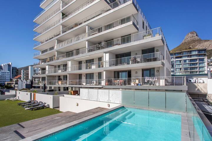 Sea Views • 3 bedThe Fairmont Sea Point/BantryBay gallery image 2