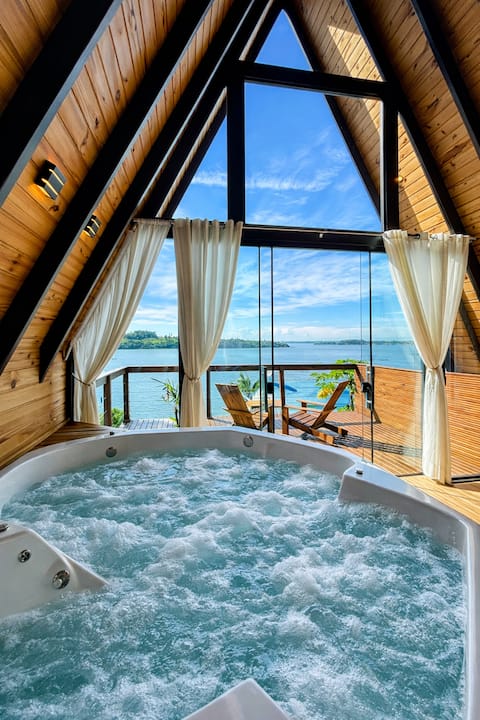 Chalet with Jacuzzi, Pool and View/Edge of the Lagoon
