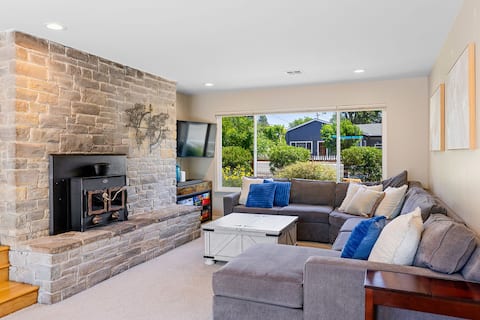 Top Airbnb: Wine Country Retreat | Pool, Hot Tub + Vibes in Santa Rosa