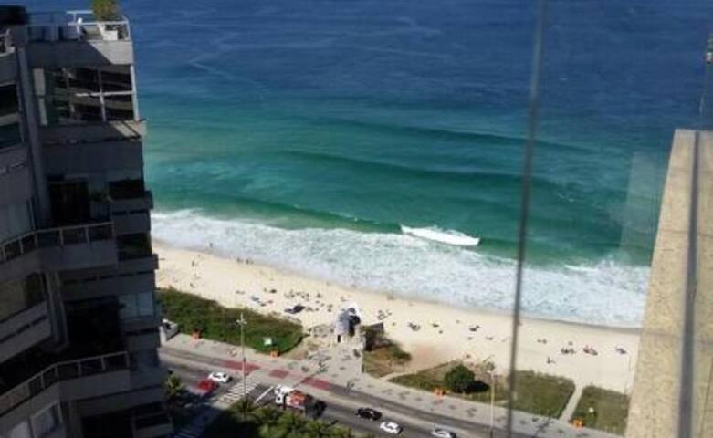 Maravilhosa Cobertura na praia da Barra de 4Q gallery image 5