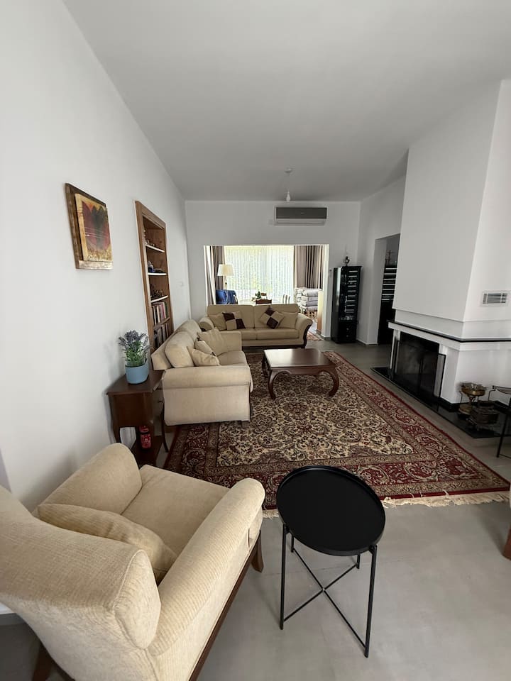 Flame Tree House - Girne