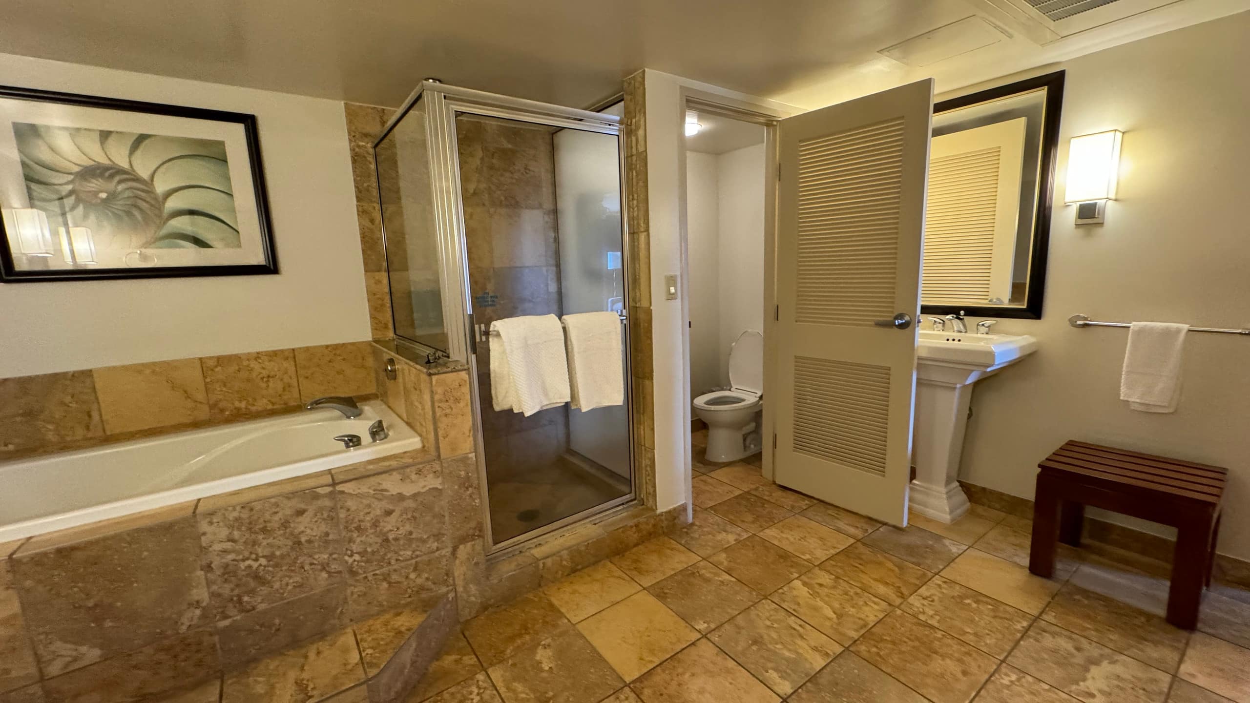 Condo in Lahaina · ★4.92 · 1 bedroom · 2 beds · 1 private bath - Image 25