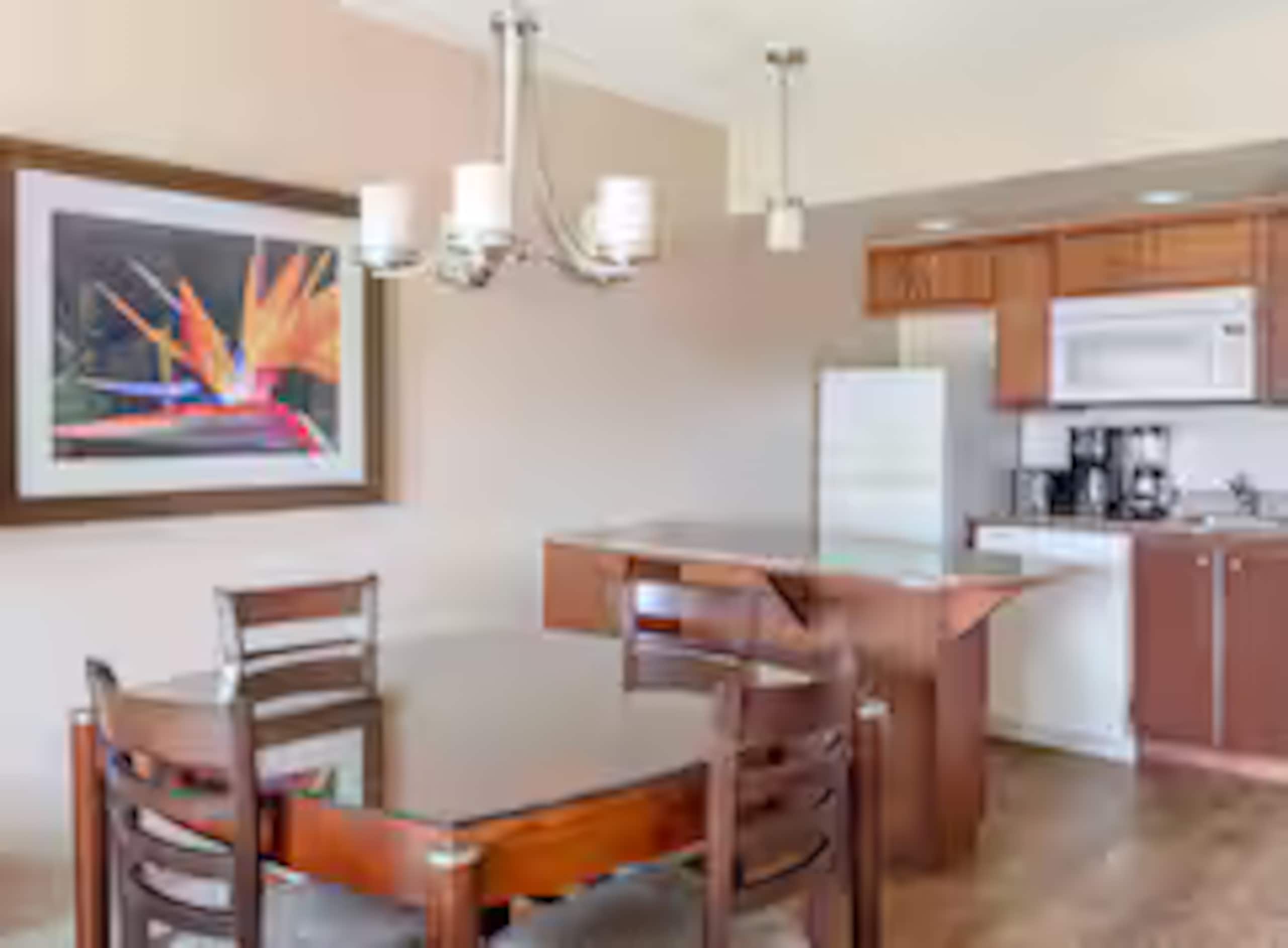 Condo in Lahaina · ★4.92 · 1 bedroom · 2 beds · 1 private bath - Image 9