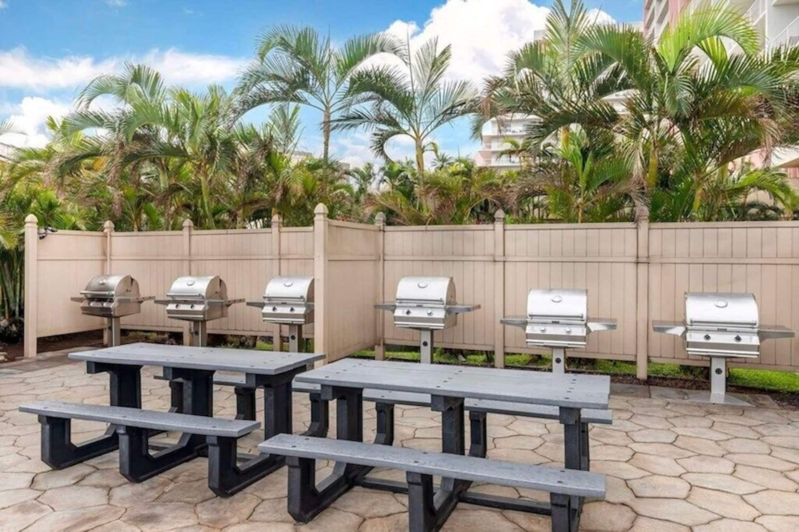 Condo in Lahaina · ★4.92 · 1 bedroom · 2 beds · 1 private bath - Image 69