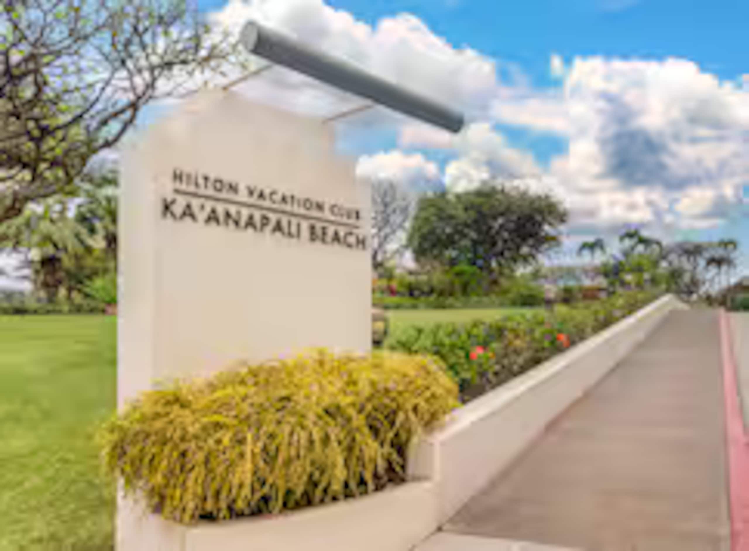 Condo in Lahaina · ★4.92 · 1 bedroom · 2 beds · 1 private bath - Image 39