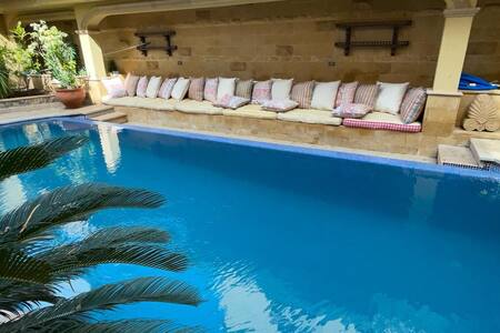 Cozy Villa with private pool