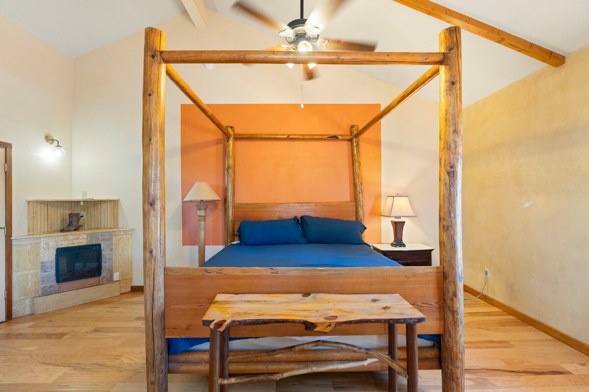 CowboyCasita for 8 | Unit 5 | Pickleball - Apartments for Rent in