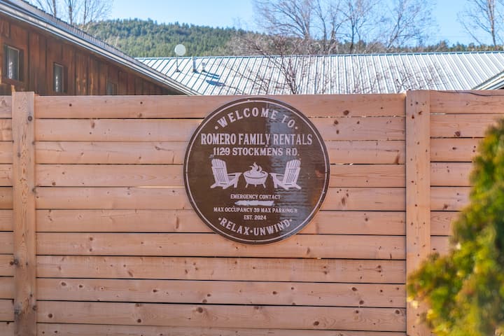 CowboyCasita for 8 | Unit 5 | Pickleball - Apartments for Rent in