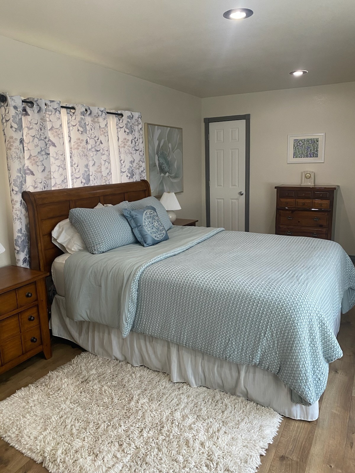 საძინებელი 1