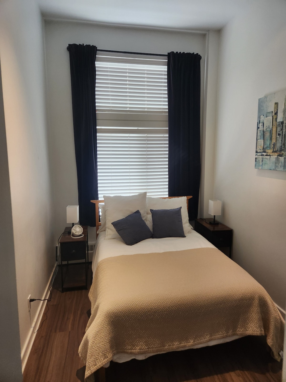 מזרן חדש לגמרי, מיטה זוגית.