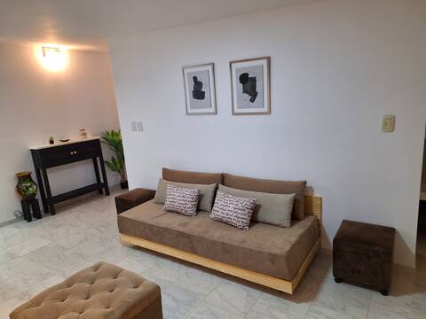 Top performing Airbnb: Luxurious and spacious apartment in the heart of downtown in Departamento Formosa