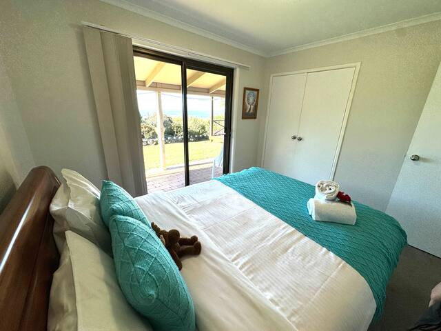 Maleny View House gallery image 5