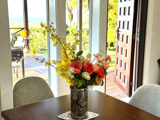 Maleny View House gallery image 4