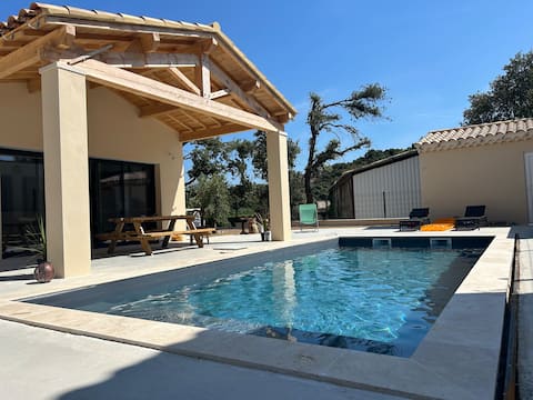 Quiet house, private pool in Drôme Provençale