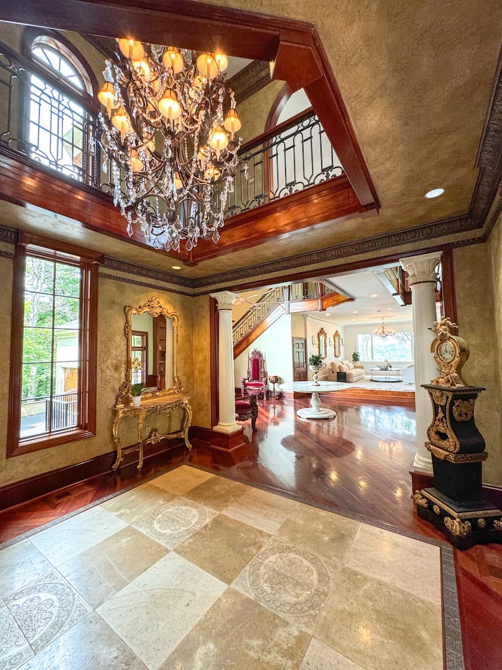 Cliffside Mansion Summer Escape - Lambertville, NJ