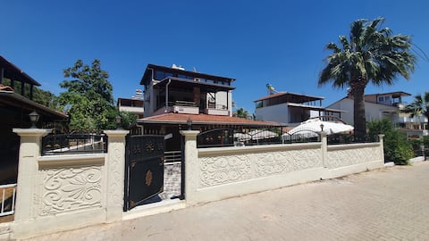 Villa with pool near the beach